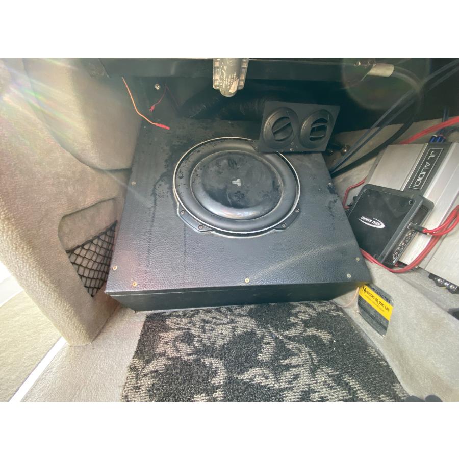 プレジャーボート Malibu 23 XTi 整備済み 波◎ 状態◎ ラウンジシートタイプ Indmarエンジン 340馬力 センターエンジンの画像