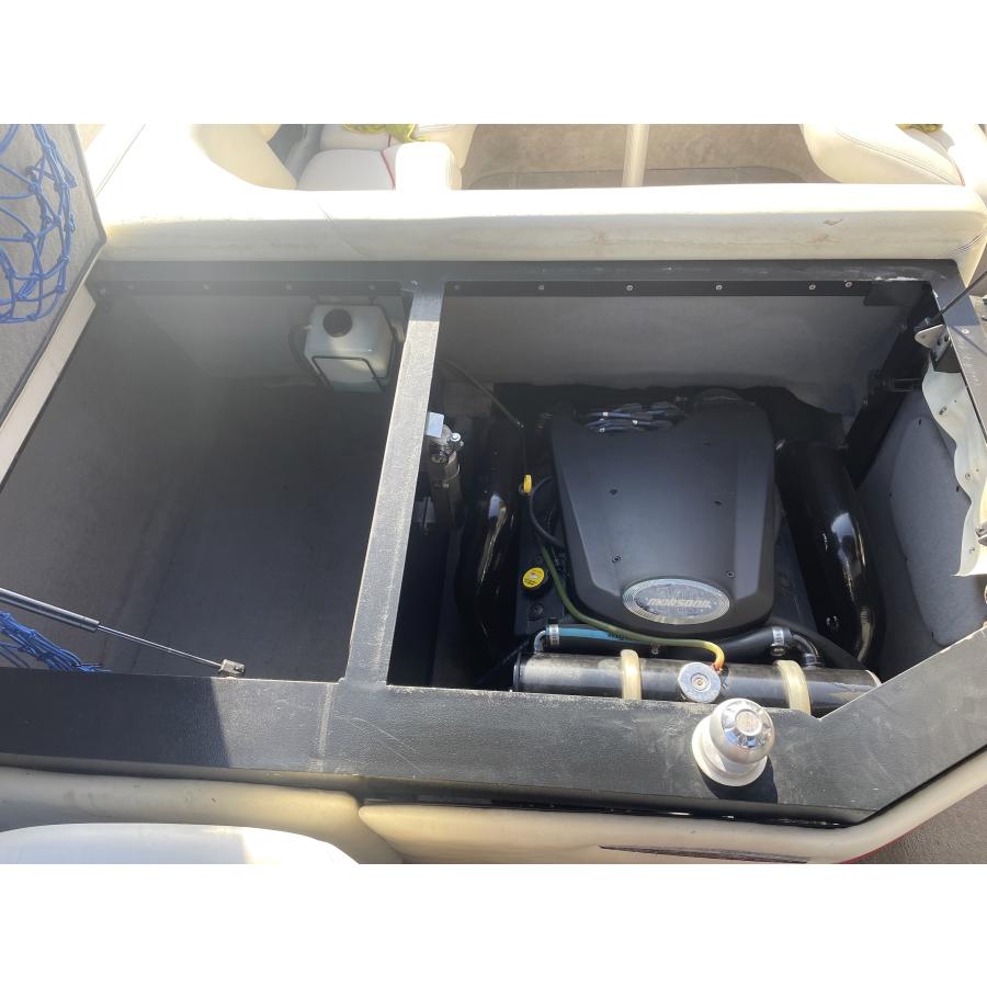 プレジャーボート Malibu 23 XTi 整備済み 波◎ 状態◎ ラウンジシートタイプ Indmarエンジン 340馬力 センターエンジンの画像