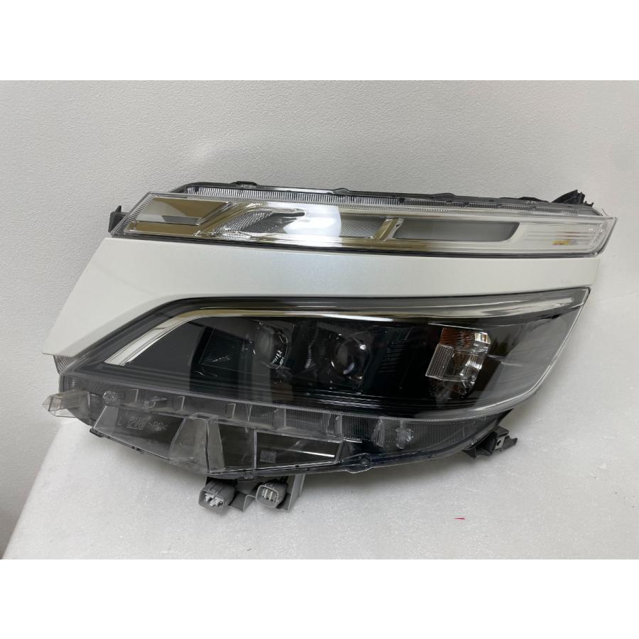 ☆ ヴォクシー 80系 ZRR80 後期 28-240 刻印K LED ヘッドライト 左 