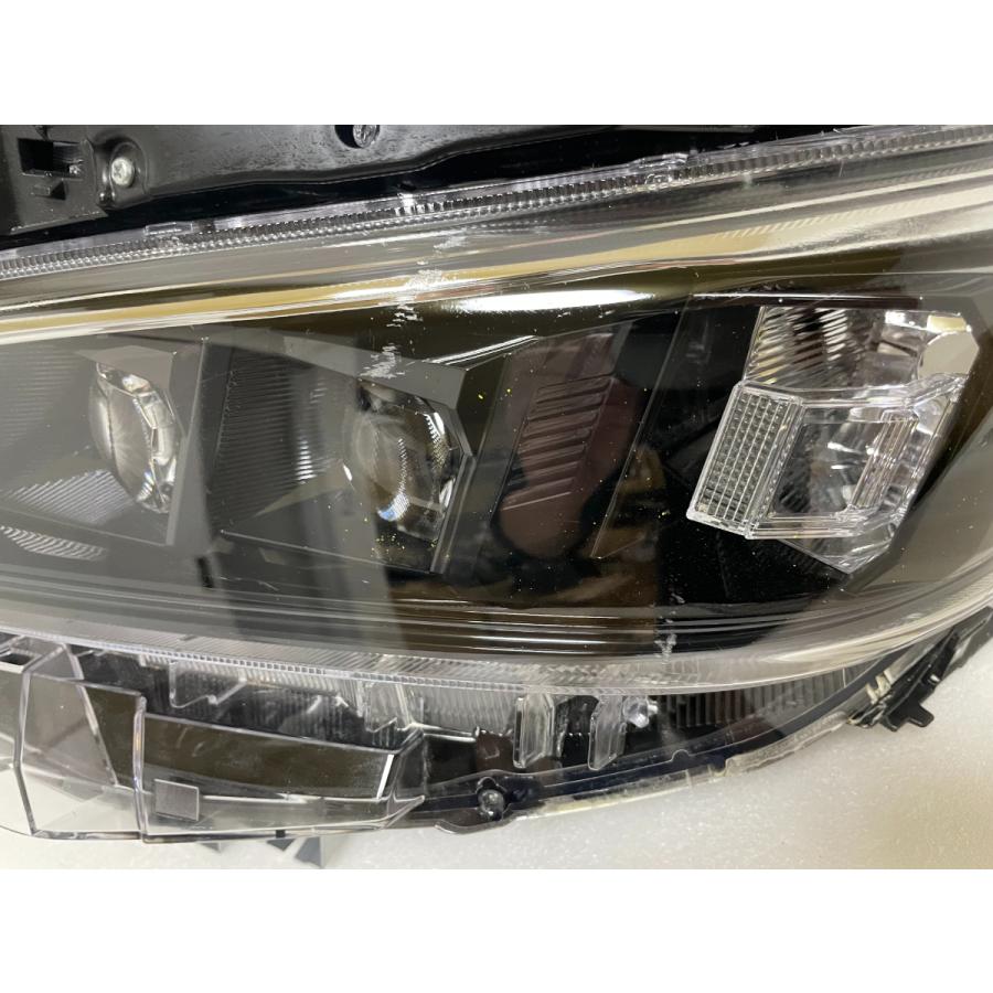 ☆ ヴォクシー 80系 ZRR80 後期 LED ヘッドライト 左 ☆3326 : 2085 