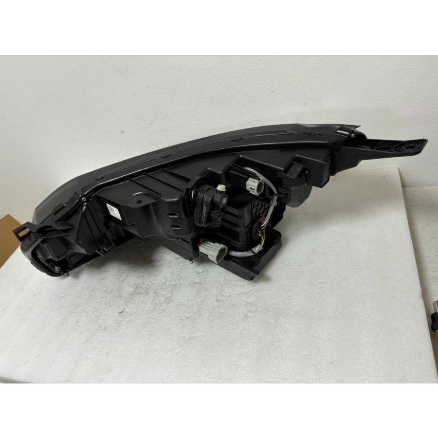 NZE164カローラアクシオ左ベットライト カローラアクシオ DBA-NZE164 左 ヘッド ライト ランプ 1F7 カローラ