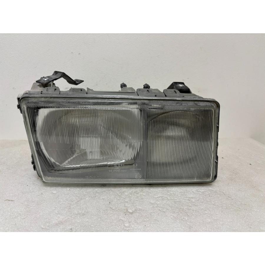 ☆ ベンツ Eクラス W201 190E ヘッドライト 右 ☆5204 | 