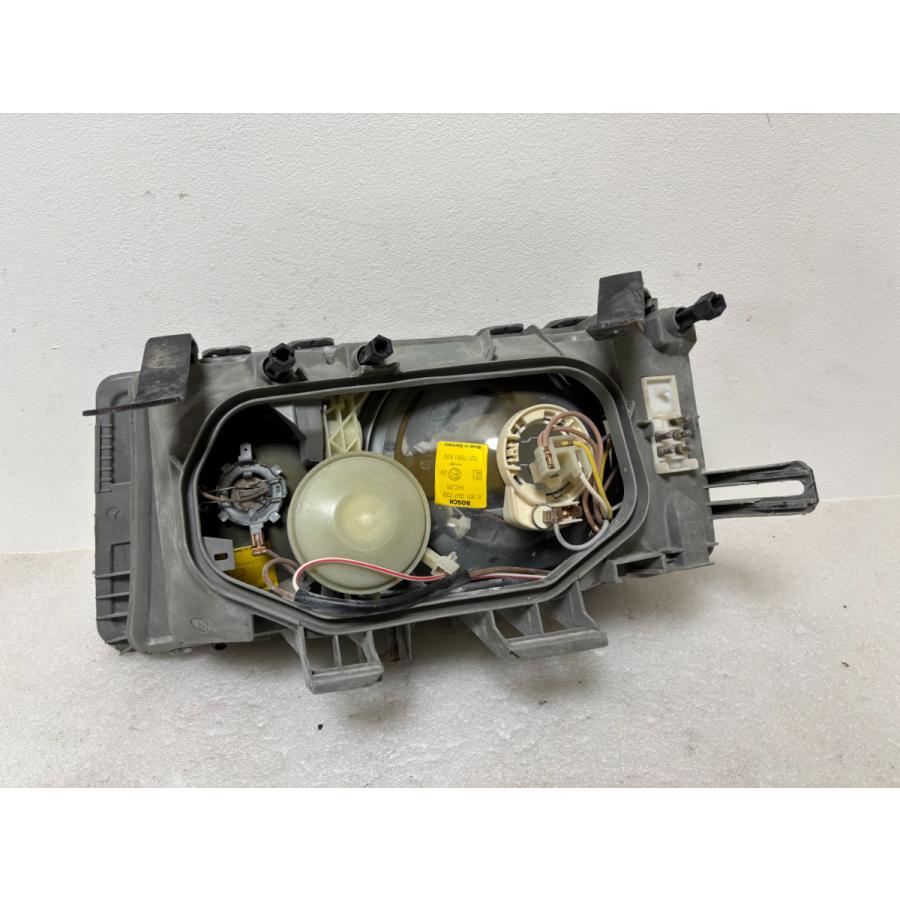 ☆ ベンツ Eクラス W201 190E ヘッドライト 右 ☆5204 |  | 01