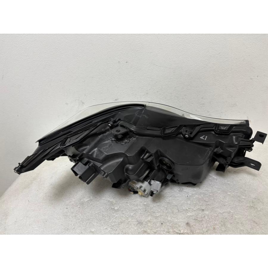 ☆ レクサス IS 中期 LED 30系 53-96 GSE30 AVE30 中期 LED ヘッドライト 左 ☆51001 |  | 02