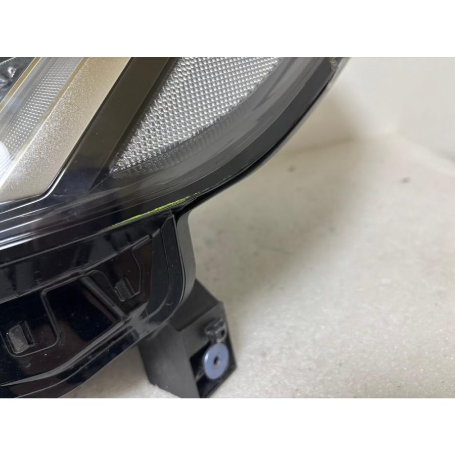 ☆良品☆ ZR-V ZRV RZ3 RZ4 RZ5 RZ6 LED J2 ヘッドライト 左 ☆51128 |  | 07