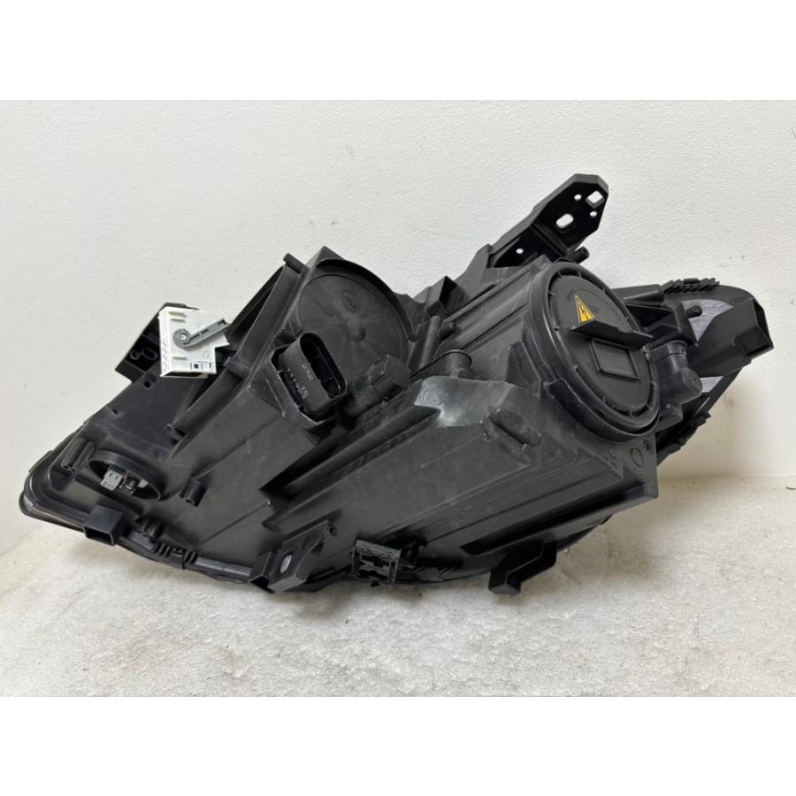 ☆ ベンツ CLAクラス W117 前期 ヘッドライト 右 ☆6108 |  | 02