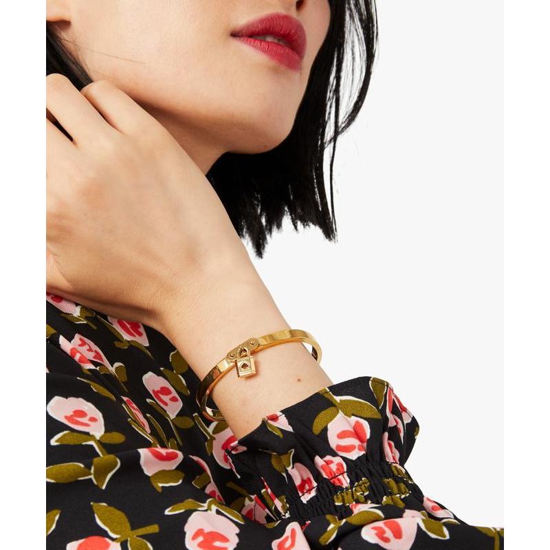 ケイトスペード ブレスレット ジュエリー アクセサリー 女性 プレゼント 誕生日 ロック アンド スペード チャーム バングル 新作 K6232 ケイトスペード アクセサリー