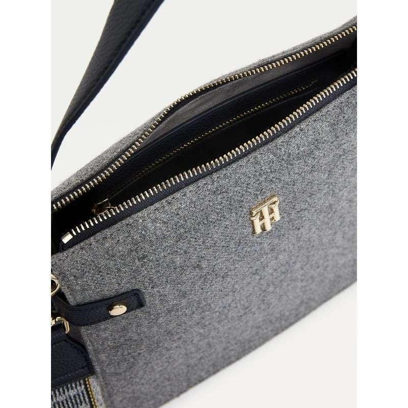 トミーヒルフィガークロスボディ ショルダーバッグ レディース 小物入れ 斜め掛け 鞄 カバン 新作 TOMMY 