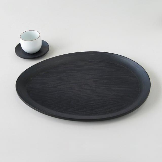 トレイ/アンニュイなたまご型 egg Lサイズ カラーはシックな風合いの黒 タマゴをイメージした緩やかな曲線が心に優しいトレイ BUNACO/ブナコ | BUNACO | 02