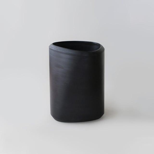 ブナコ ダストボックスTwist2・L 三角柱をひねったブナコの製法が生み出した独特のフォルム ゴミ箱専用インナー付きで清潔（4colors）3%OFF BUNACO_2
