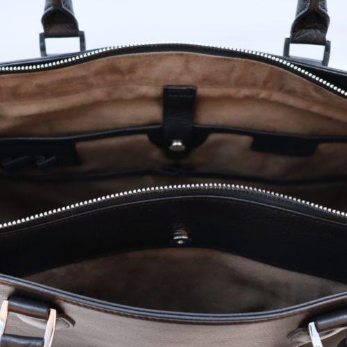 ペッレモルビダ メイデンヴォヤージュ横型トートバッグ 鞄 ネイビー PELLE MORBIDA MB048A-NVYの画像