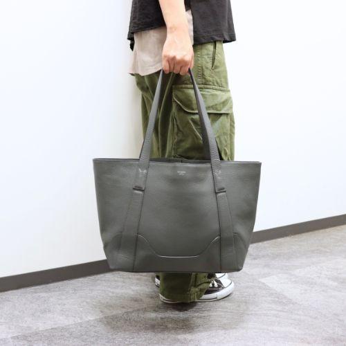 ペッレモルビダ トートバッグ Mサイズ Colore(コローレ)鞄 