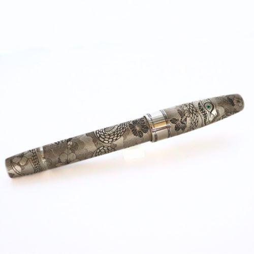 モンテグラッパ イヤーオブザスネーク 万年筆 F 細字 Montegrappa