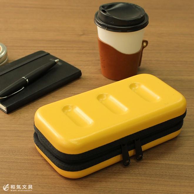 HIGHTIDE（ハイタイド） 収納 トラベルポーチ ガジェットケース 旅行