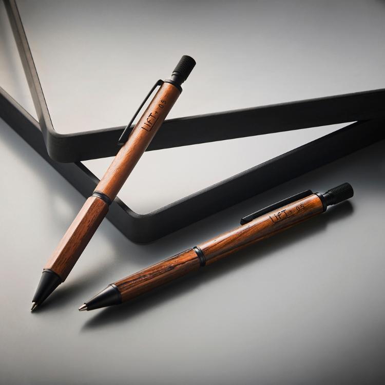 LIFT+ Wood 0.5シャープペンシル Kitera 2本セット　新製品 名入れ 無料 LIFT＋Wood シャープペンシル0.5 KITERA 紀寺商事 木軸