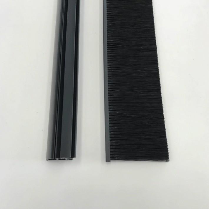 シャッター隙間対策用ブラシバーシャットII・サイド部用237-010-01　Ｌ＝1000 【TOSTEM】