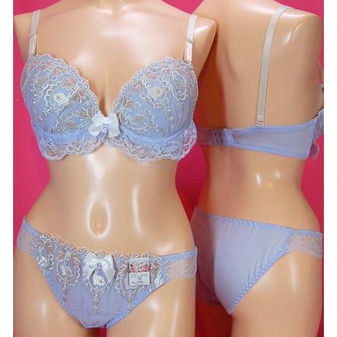 Pure Cherie】うさぎリボン刺繍ブラとショーツのセット : ぱらでぃー