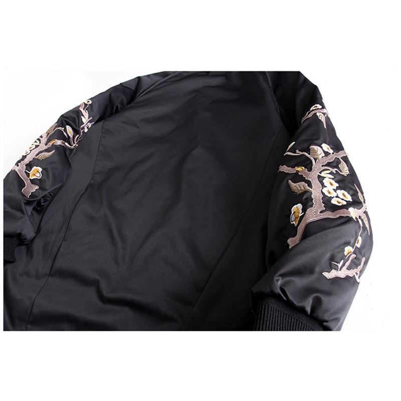 75 女性 スカジャン ファッション 人気のファッションスタイル