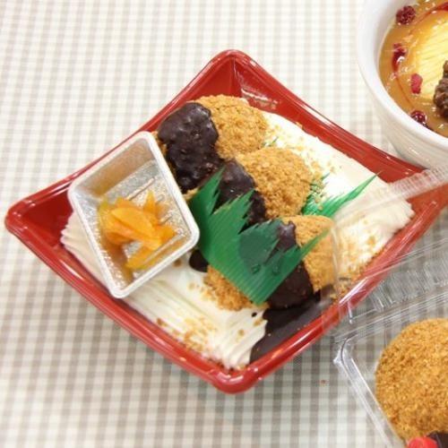 本物そっくりスイーツ カルボナーラ 担担麺 メンチカツの選べる3点ケーキセット 割り引き 上州名物ソースかつ丼