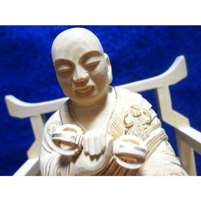 【セール中・新品】 弘法大師　上彫り　柘植　総高さ約16cm　真言宗　空海 弘法大師（空海） 柘植 坐2.0寸 仏像 弘法大師(柘植/ツゲ) 2.0寸