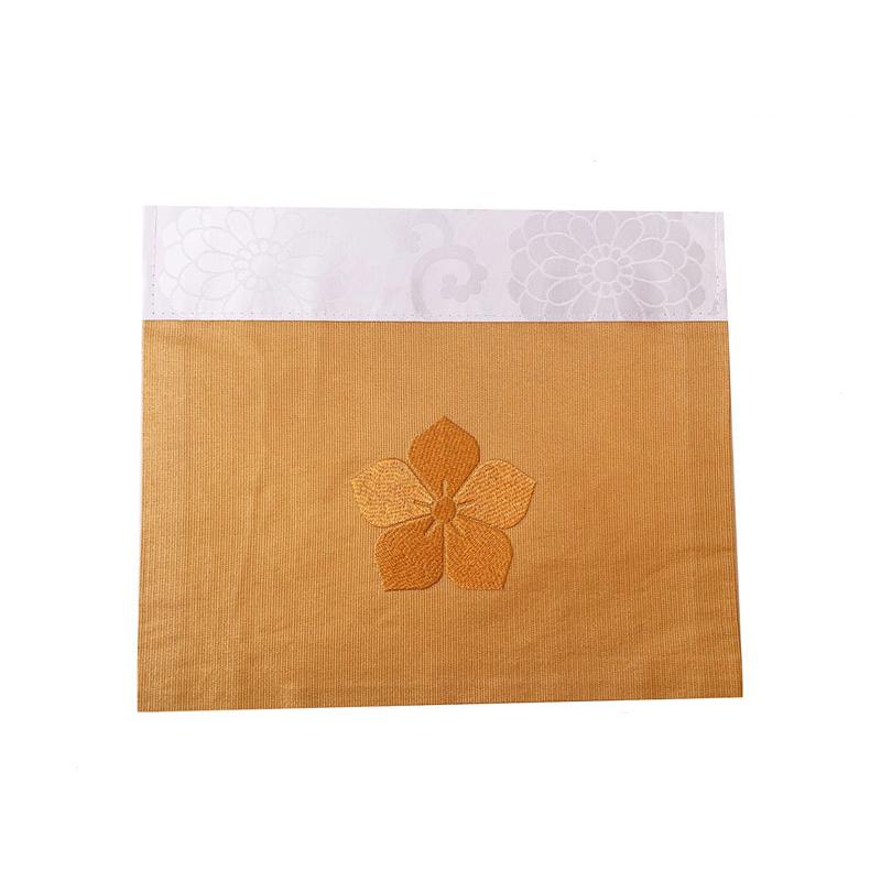 真言宗智山派 仏具 角打敷 金襴綿地 紋入 刺繍 金 100代 : 仏壇職人 関