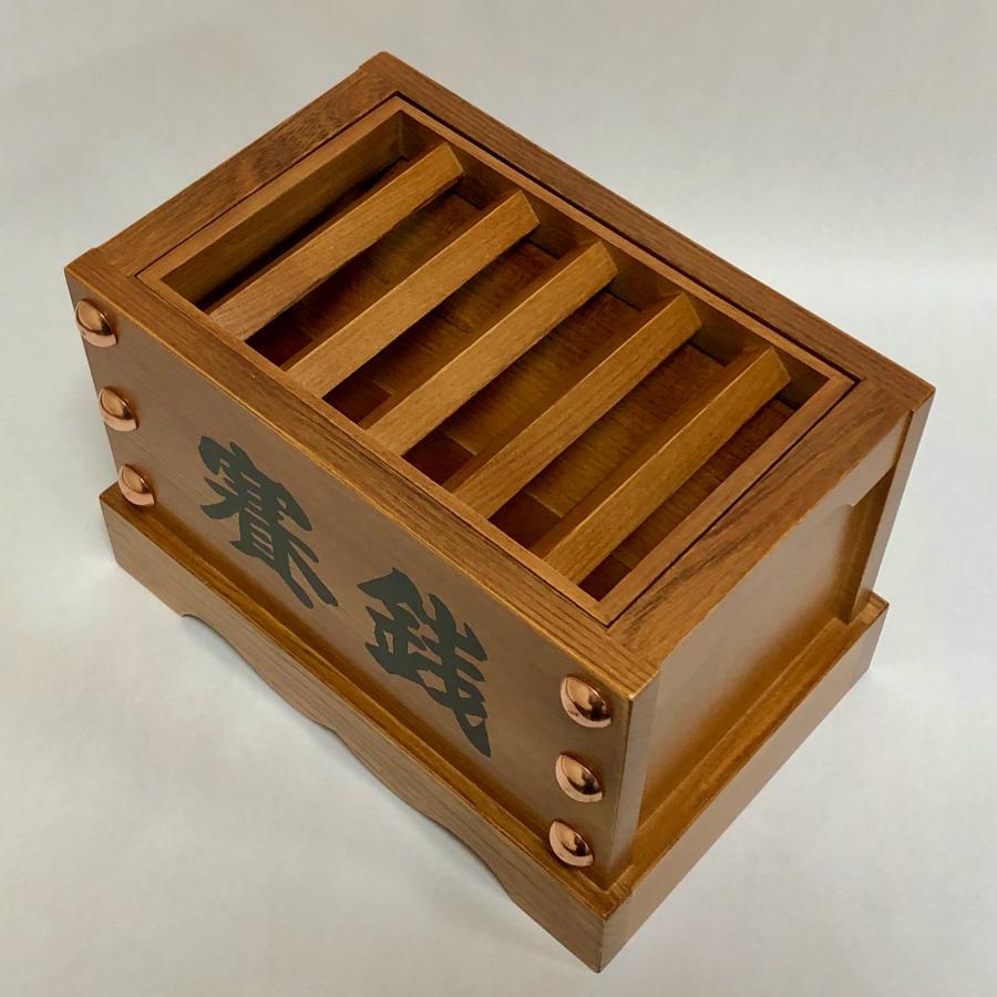 寺院仏具 賽銭箱 筆文字有 箱型 7寸 幅21cm 引出ナシ 木材は栓使用