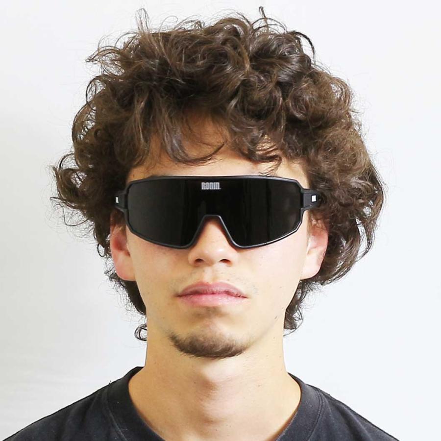 Ronin Eyewear サングラス ロニンアイウエア UVカット ZEUS ゼウス マットブラック アジアンフィット Hawaii Japan チームモデル 紫外線対策 枠なし 偏光レンズの画像