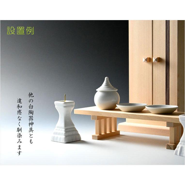 神具【白陶器神具：灯籠型火立て（神棚用ローソク立て）一対（2個入り 