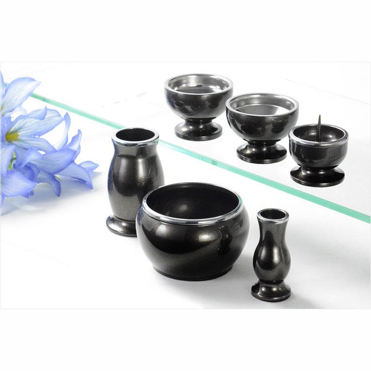 仏具【小さなモダン仏具セット:チアリ― パール調ホワイト 仏具【小さなモダン仏具セット:チアリ― パール調ホワイト