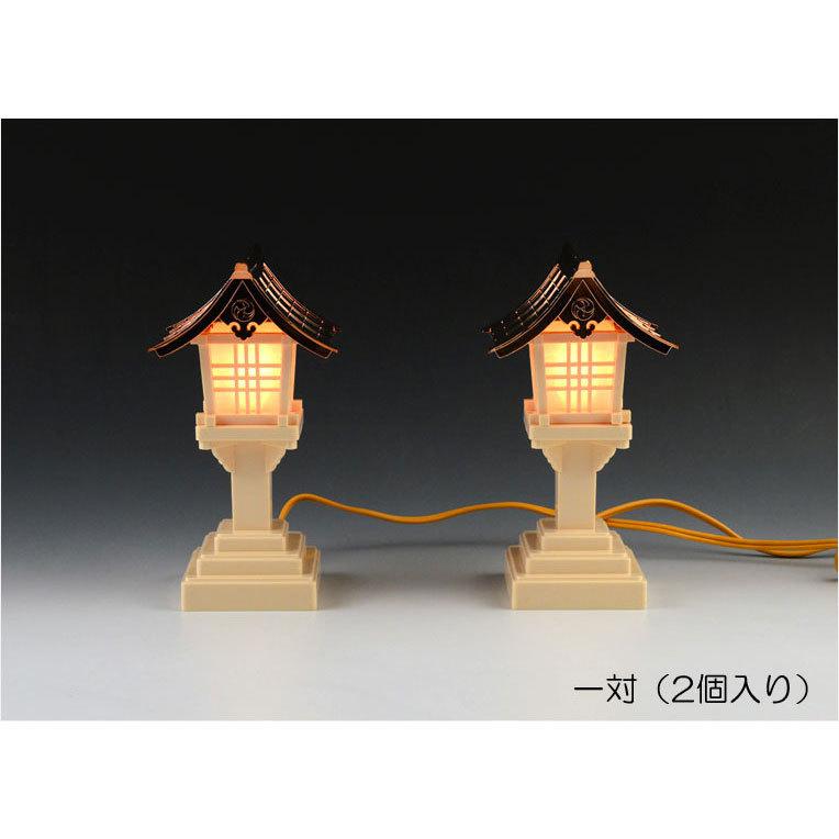 神具【神棚用電飾：春日灯籠（一対）コンセントタイプ】灯篭 燈籠 神前