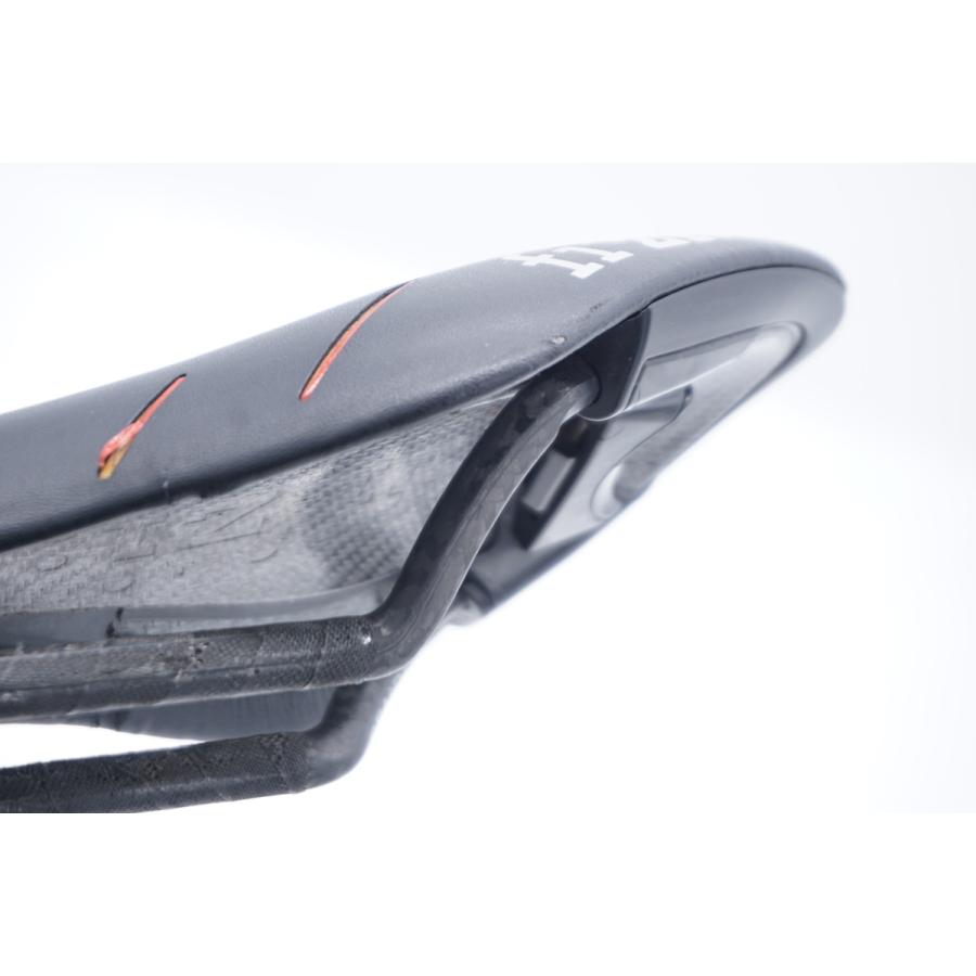 FIZIK 「フィジーク」 ARIONE R3 カーボンレール サドル / 滋賀 FIZIK 「フィジーク」 ARIONE R3 カーボンレール サドル / 滋賀