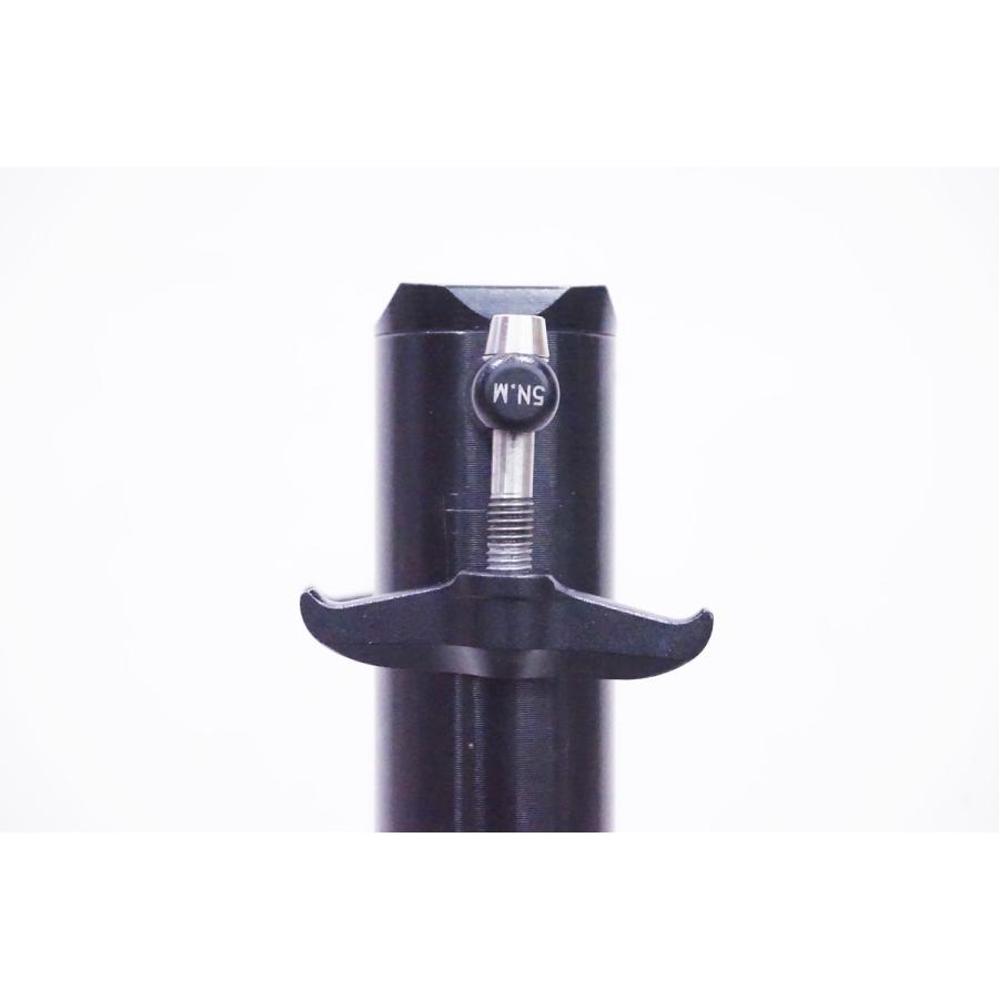 KCNC「ケーシーエヌシー」 LITE WING 7000 φ33.9 550mm シートポスト