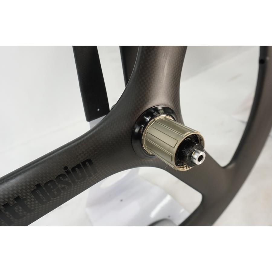 TERN 「ターン」 Kitt design Carbon Tri-spoke 20インチ 451 TERN 「ターン」 Kitt design Carbon Tri-spoke 20インチ 451