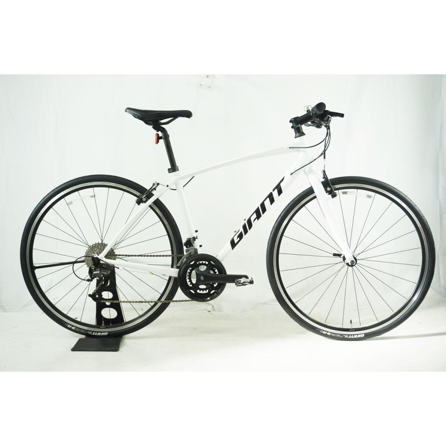 GIANT 「ジャイアント」 ESCAPE R3 2022年モデル クロスバイク/ 大阪