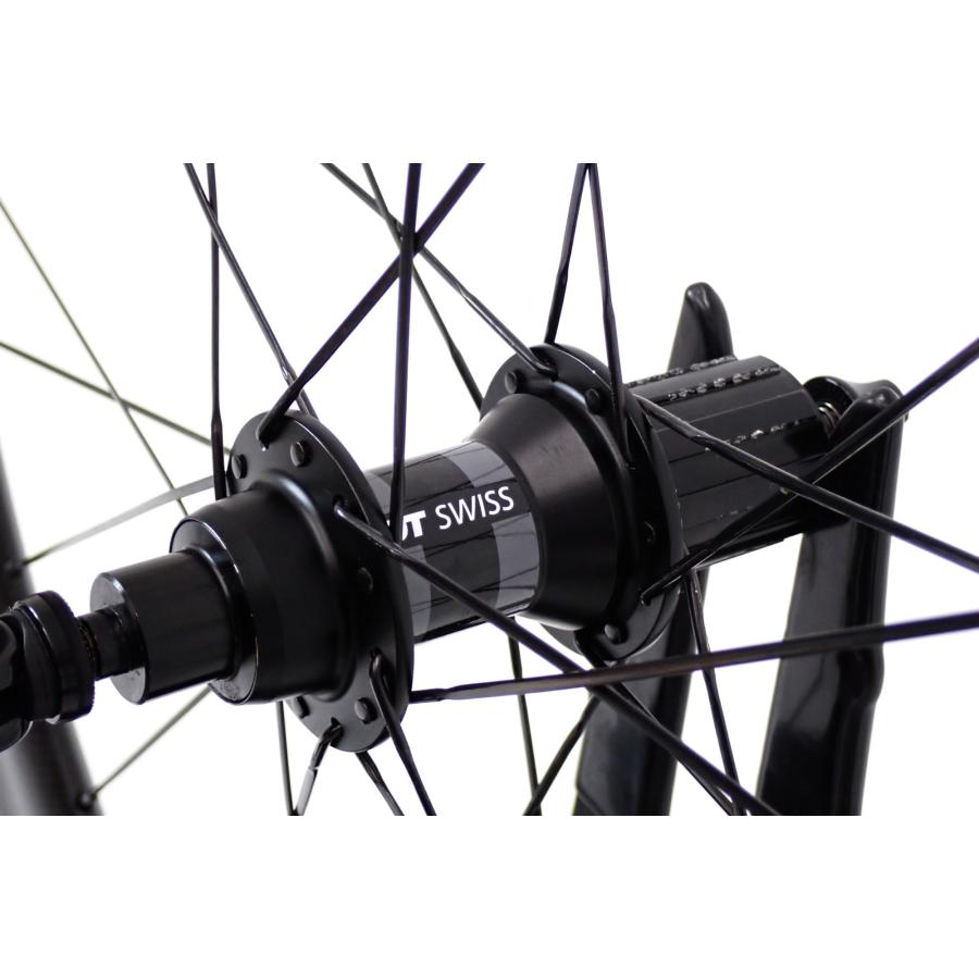 【ロードニキ】ファストフォワード FFWDF6R 240S FFWD F6R 240S 先進のエアロテクノロジーを採用したカーボン