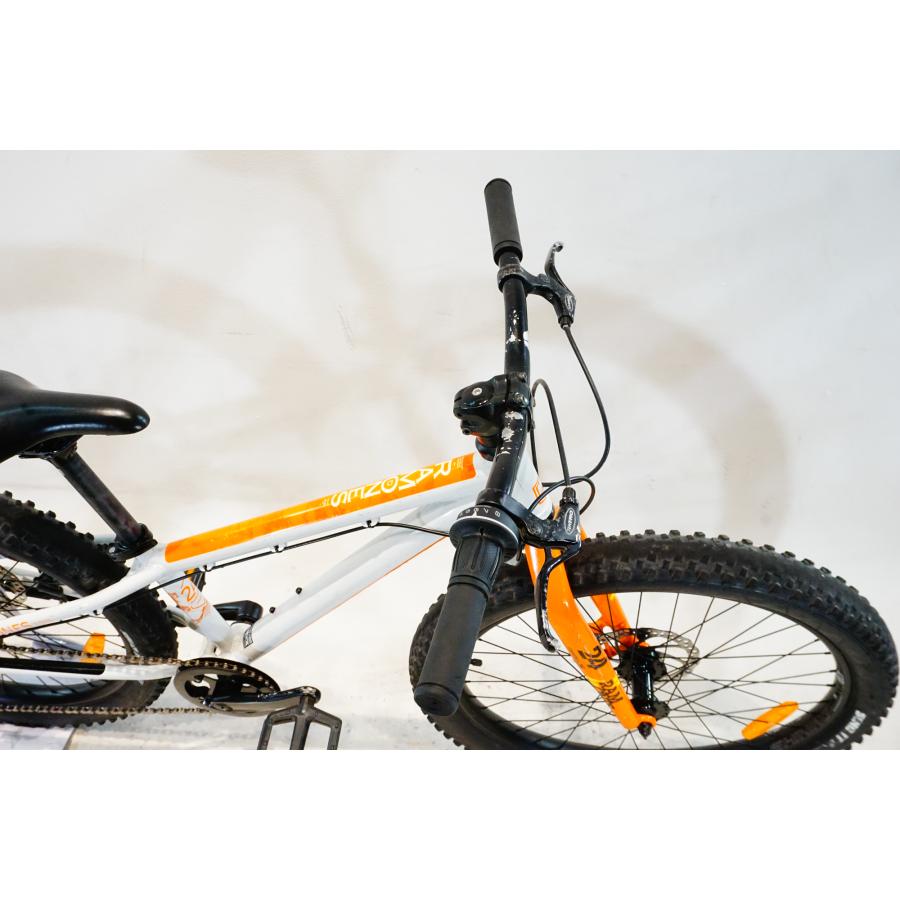 COMMENCAL 「コメンサル」 RAMONES 24+ 2019年モデル 24インチ COMMENCAL 「コメンサル」 RAMONES 24+ 2019年モデル 24インチ