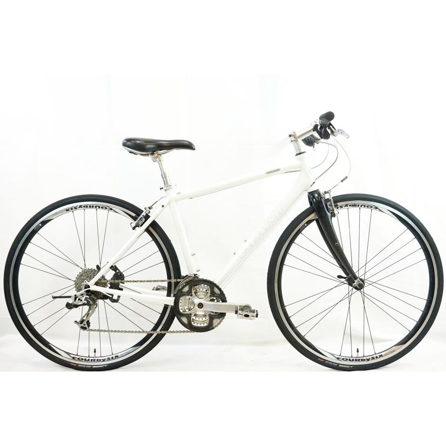 GIANT 「ジャイアント」 ESCAPE R2 2009年モデル クロスバイク GIANT 「ジャイアント」 ESCAPE R2 2009年モデル クロスバイク