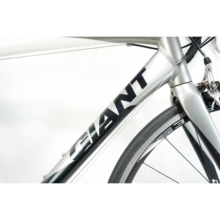 GIANT 「ジャイアント」 DEFY3 2010年モデル ロードバイク / 中 GIANT 「ジャイアント」 DEFY3 2010年モデル ロードバイク / 中