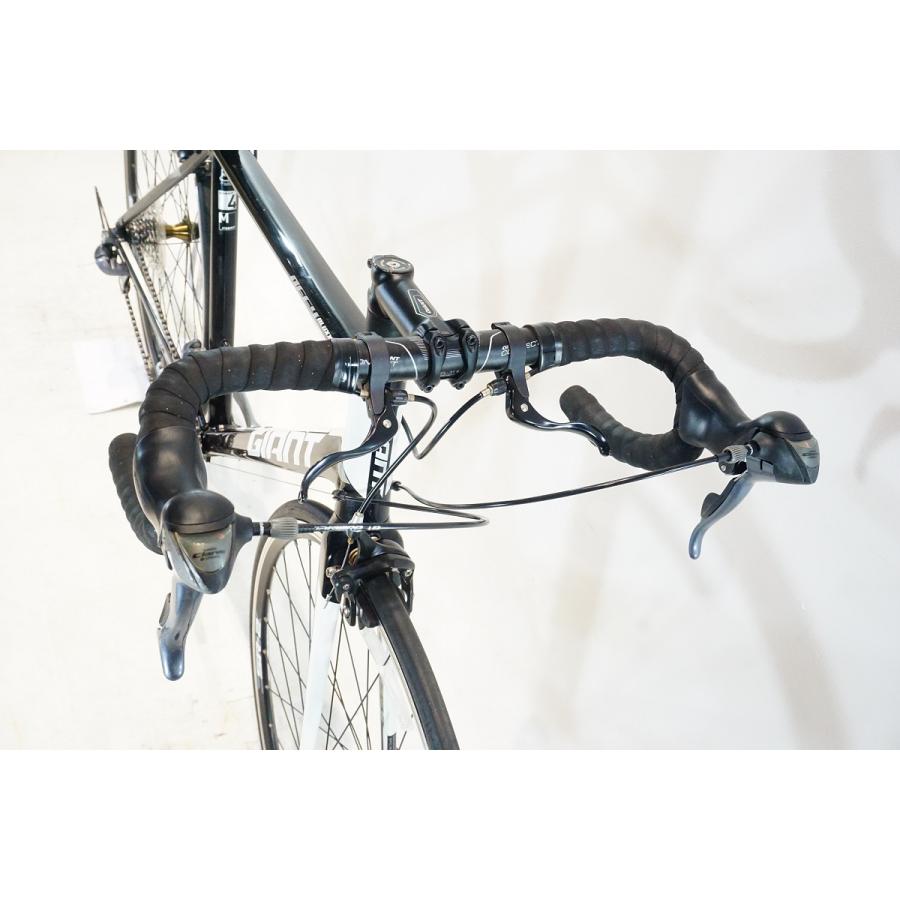 GIANT 「ジャイアント」 DEFY4 2015年モデル ロードバイク GIANT 「ジャイアント」 DEFY4 2015年モデル ロードバイク