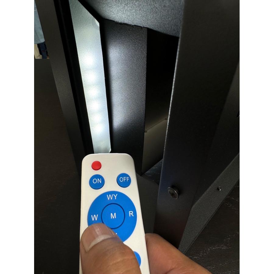 キューブ型 ガーデンライト デッキライト 配線・電池不要 屋外用 照明 ライト 階段 庭 ベランダ ライトアップ おしゃれ 四角形 スクエア 高級感 マット ブラック