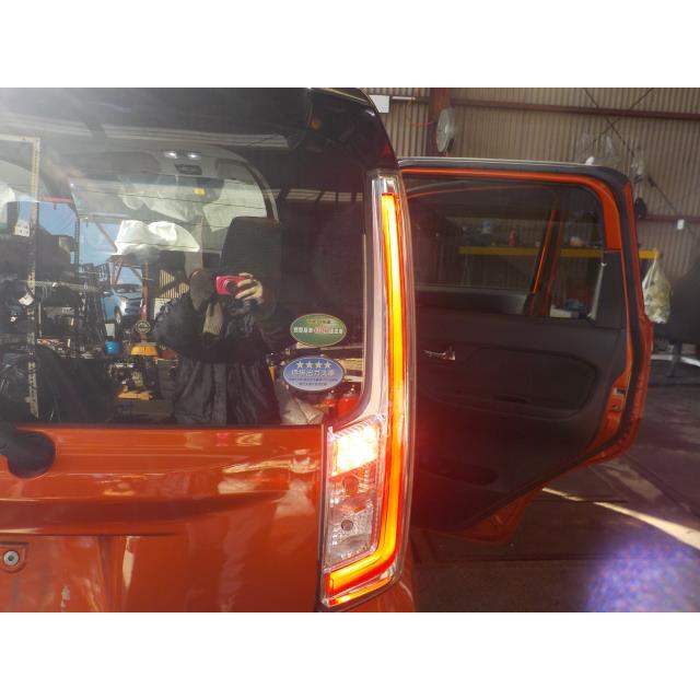 ステラ DBA-LA150F 右テールランプの画像