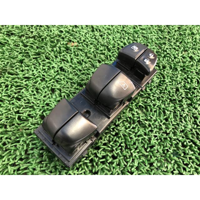 セレナ DAA-HFC26 パワーウインドウスイッチ 25401-1VA7D 【即納