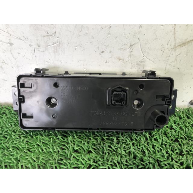 ワゴンRスマイル 5AA-MX91S A/Cスイッチパネル 39510-84S00-CT4 39510