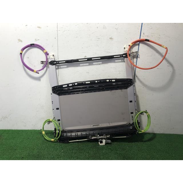 クラウン DAA-AWS210 サンルーフガラス 63201-30180 63203-30200