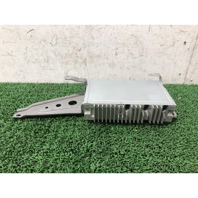 トヨタ AWS210 クラウン 純正オーディオアンプ 86280-30710 クラウン DAA-AWS210 オーディオアンプ 86280-30711 【即納】 イン