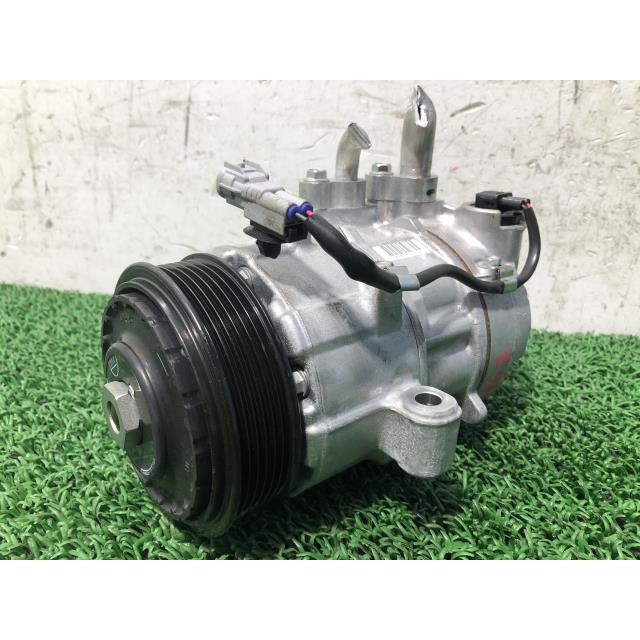 インプレッサ 3BA-GU6 A/Cコンプレッサー 447250-9900 73111FN000