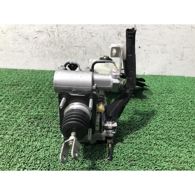 プリウスα DAA-ZVW41W ブレーキマスターASSY 47210-47270 47050-47100