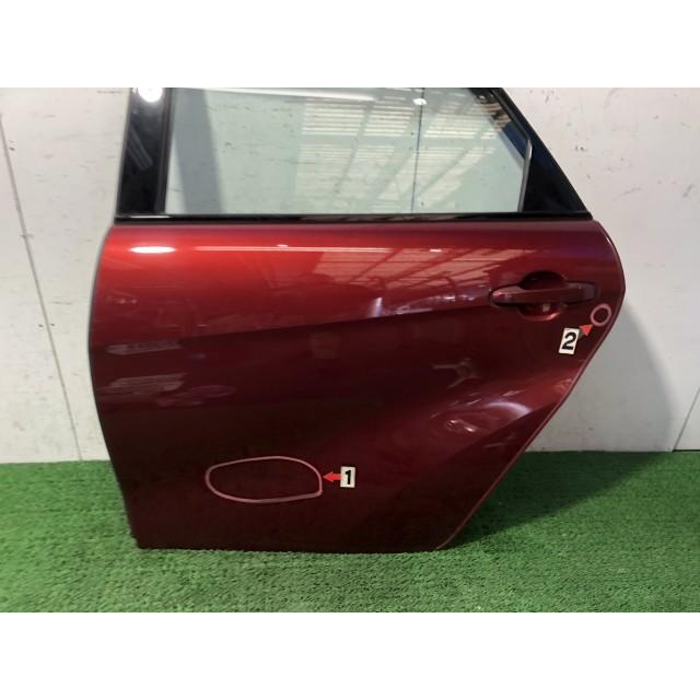 MIRAI（トヨタ） MIRAI ZBA-JPD10 左RドアASSY M813 67004-62010