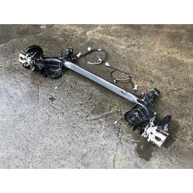 プリウス DAA-ZVW30 RアクスルビームASSY 42101-12171 【即納】 イン