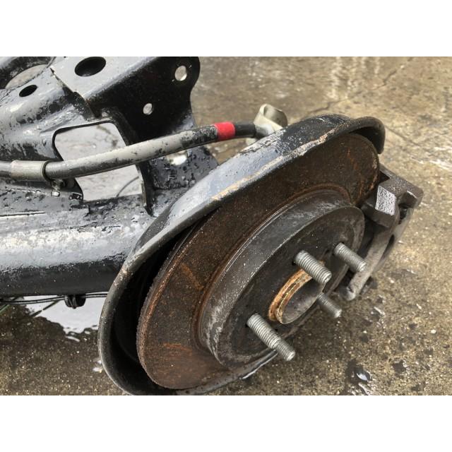 プリウス DAA-ZVW30 RアクスルビームASSY 42101-12171 【即納】 イン
